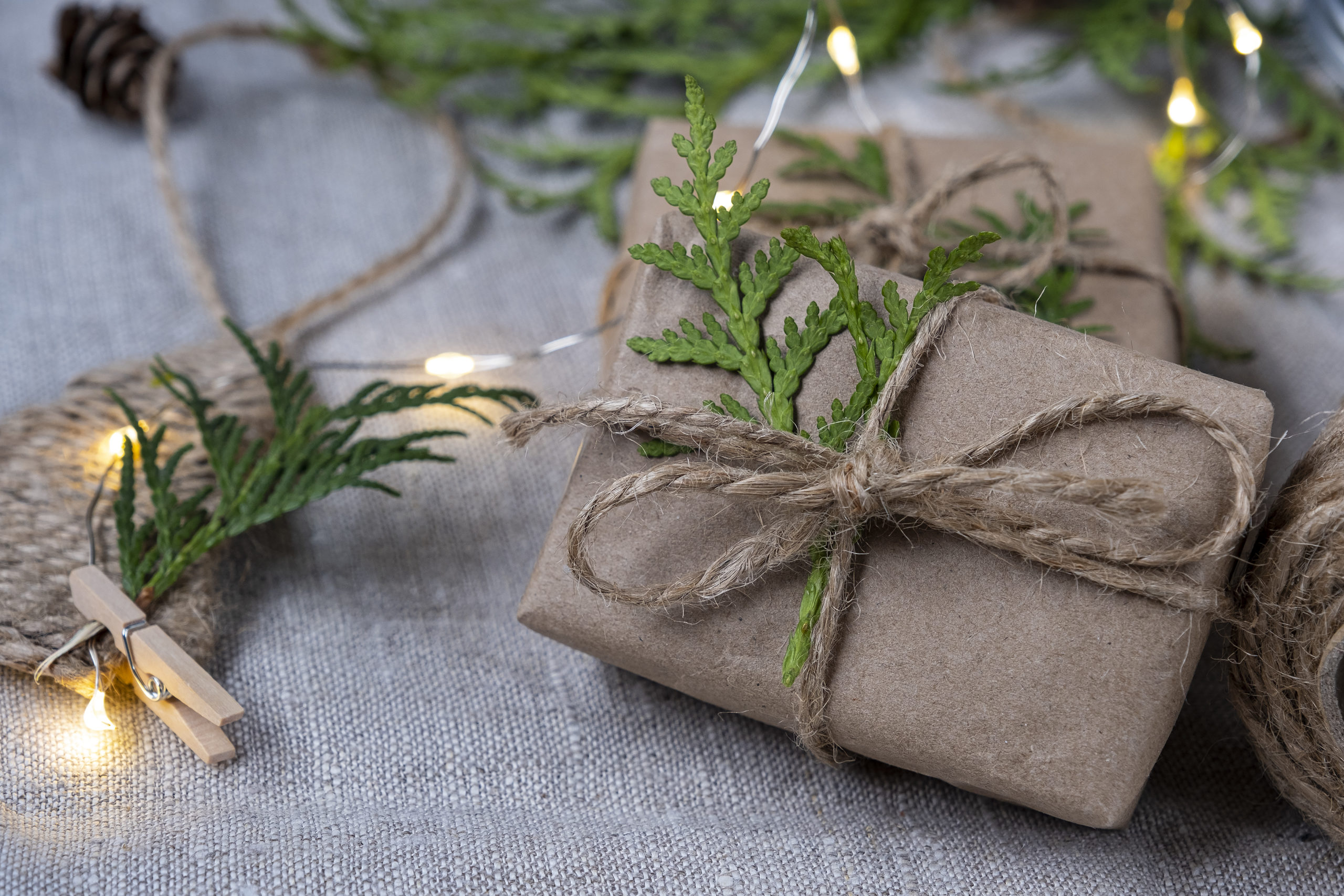 5 Simple Tips for Sustainable Gift Wrapping